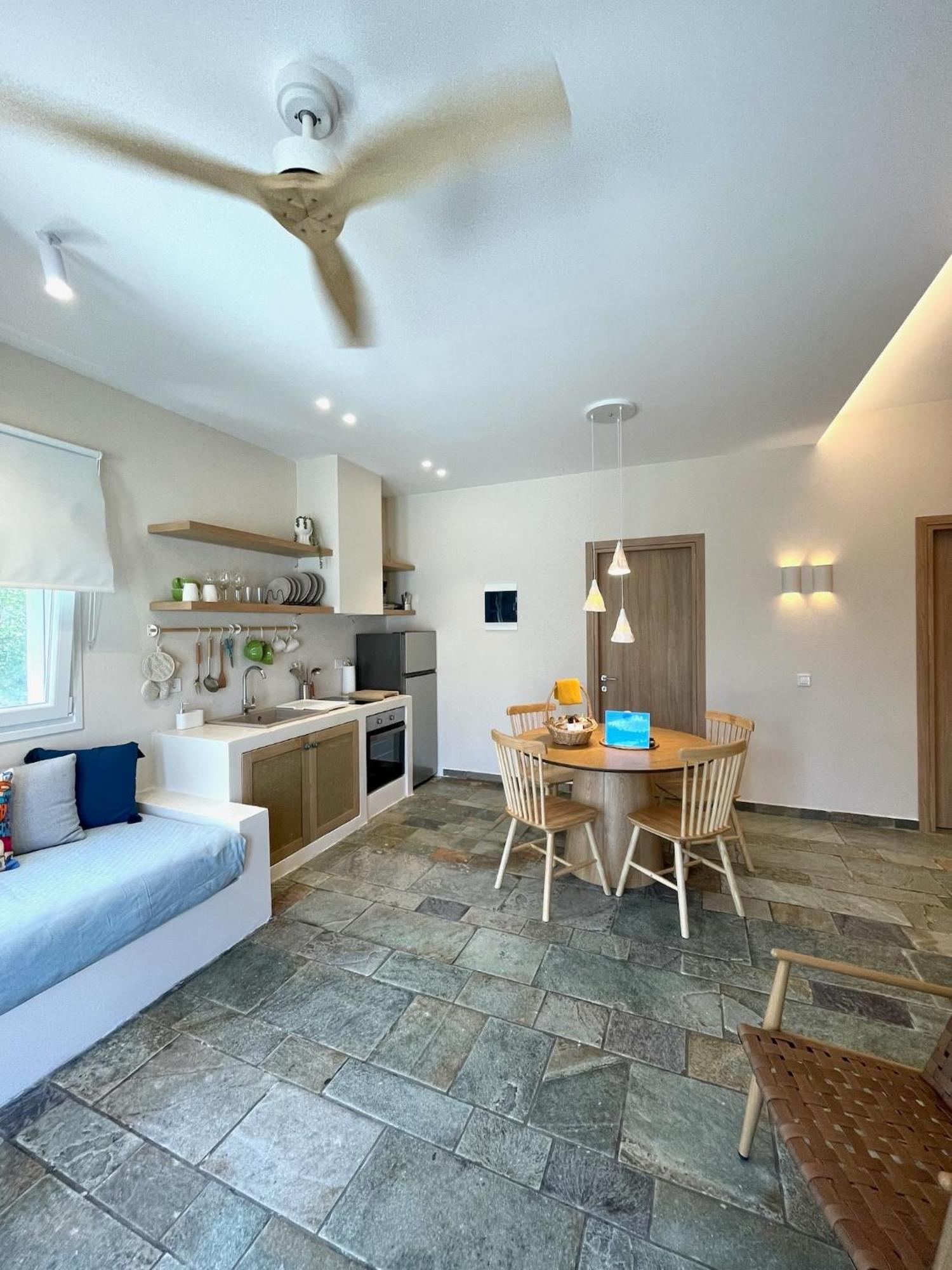 Staybridge Apartments, Mesongí Exteriör bild